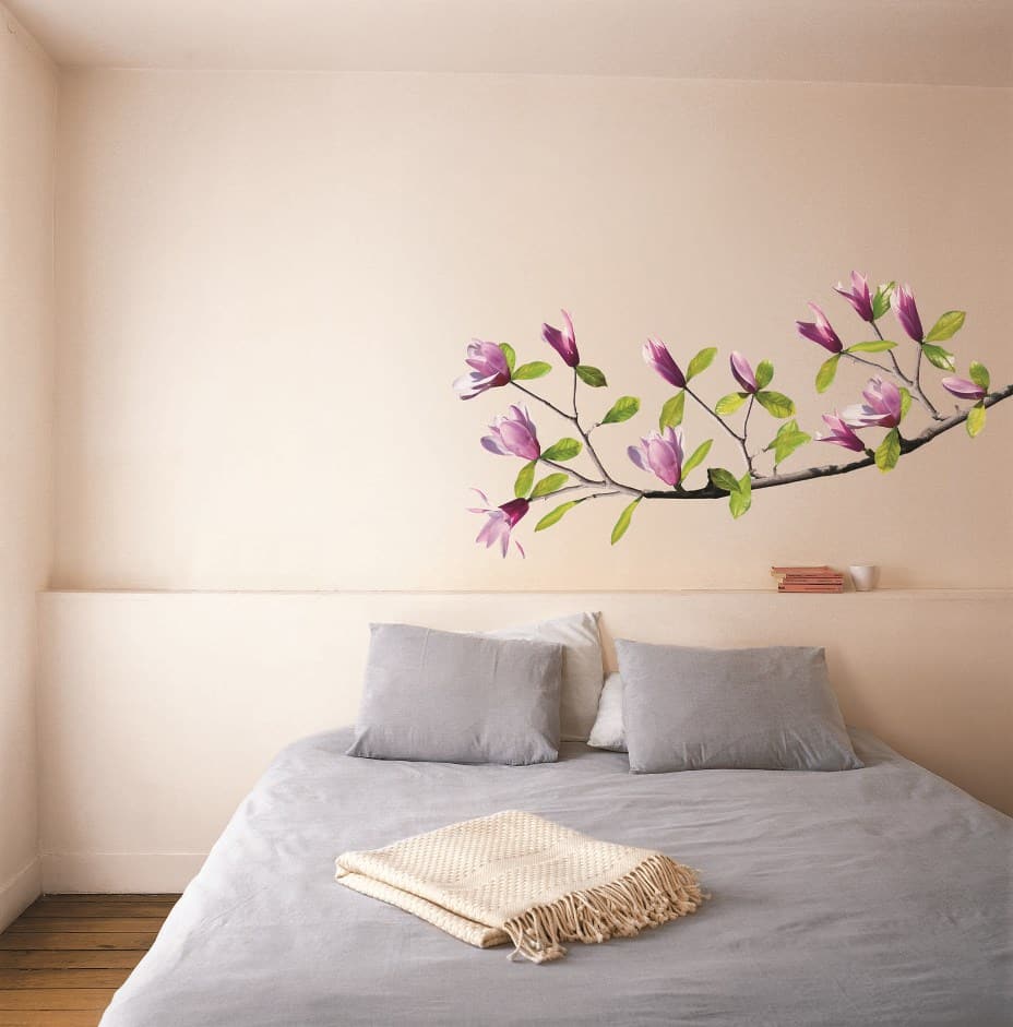 Sticker de perete floral Ramura de magnolie, un sticker foarte apreciat de clientii Deco-perete.ro